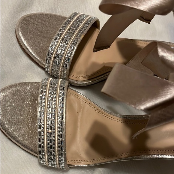 GB Gianni Bini  prom and Gold Heels with Rhinestone Bow Straps. - Picture 9 of 12